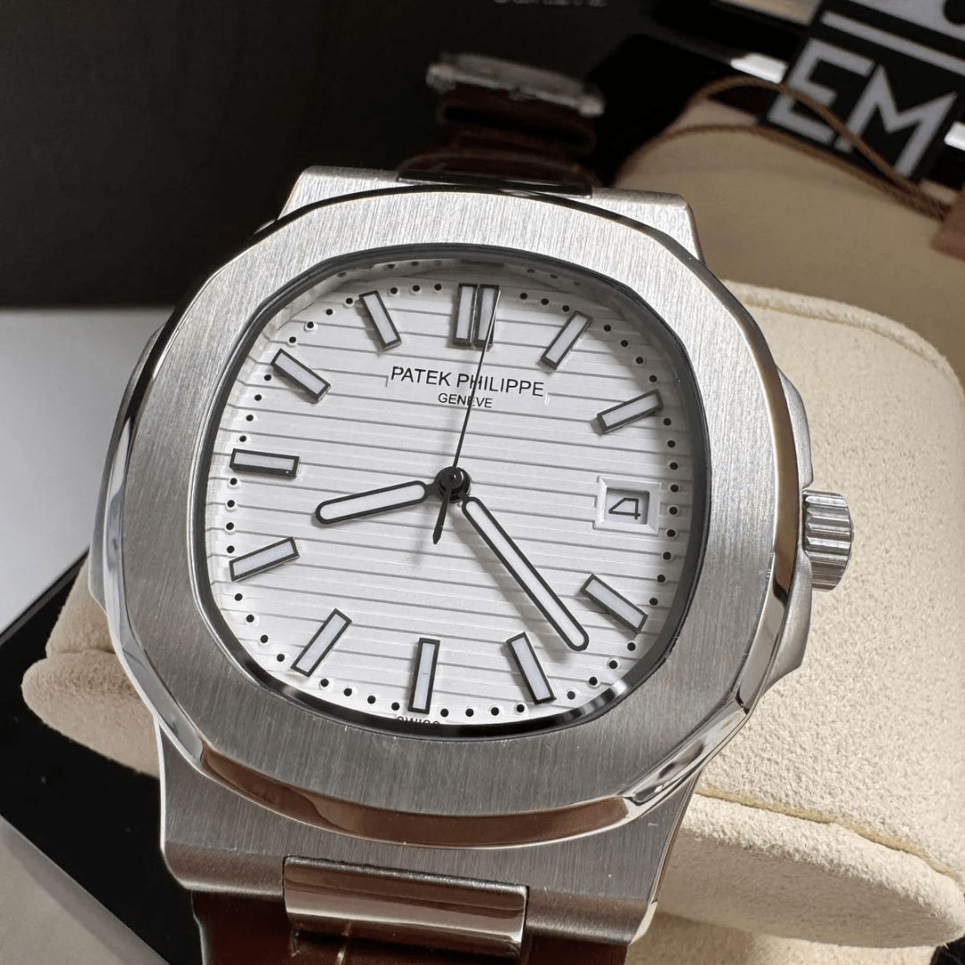 Patek Philippe Nautilus White Automatic 40mm