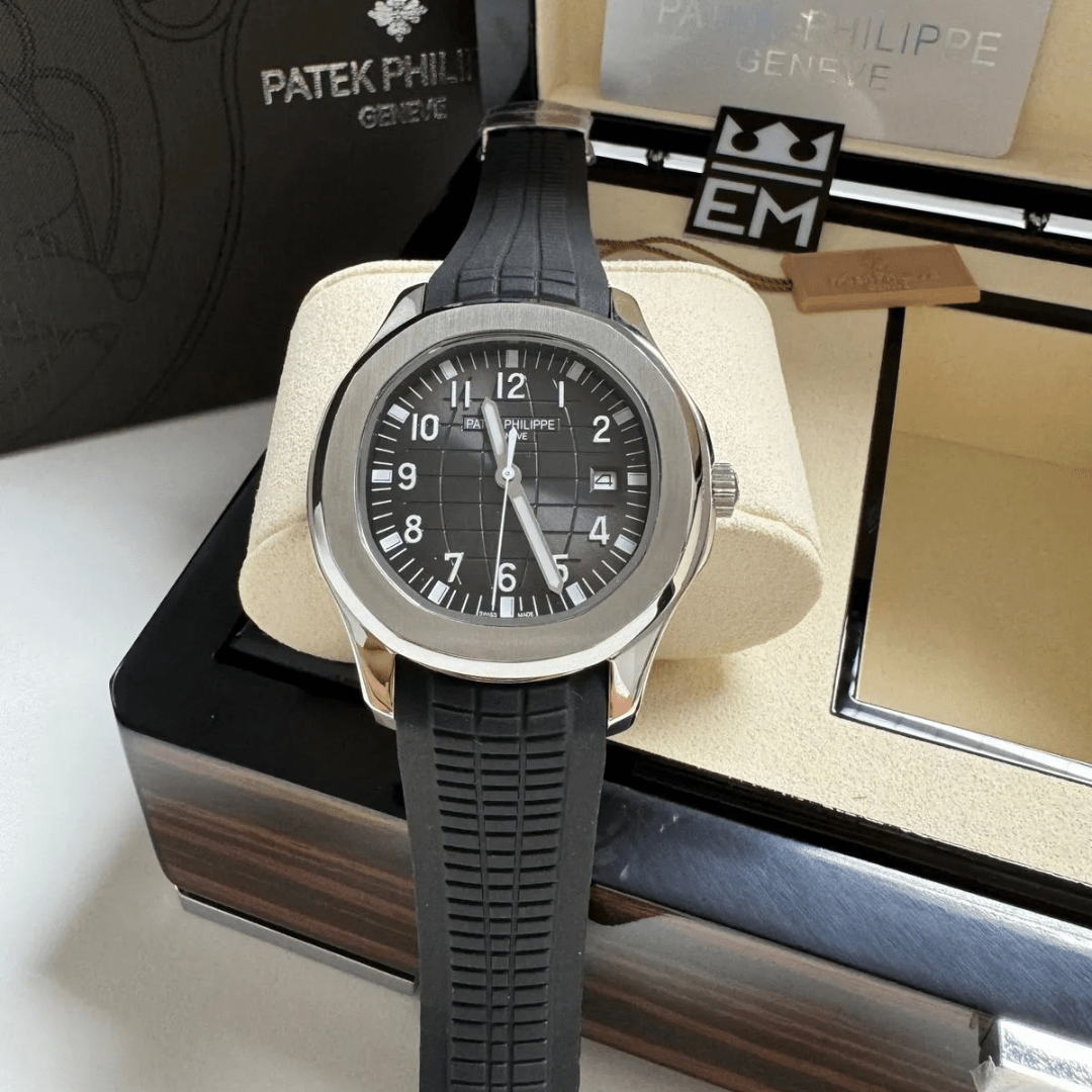 Patek Philippe Aquanaut Black Automatic