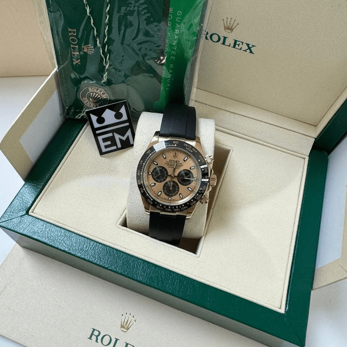 Rolex Daytona – Champagne Dial – Oysterflex Strap