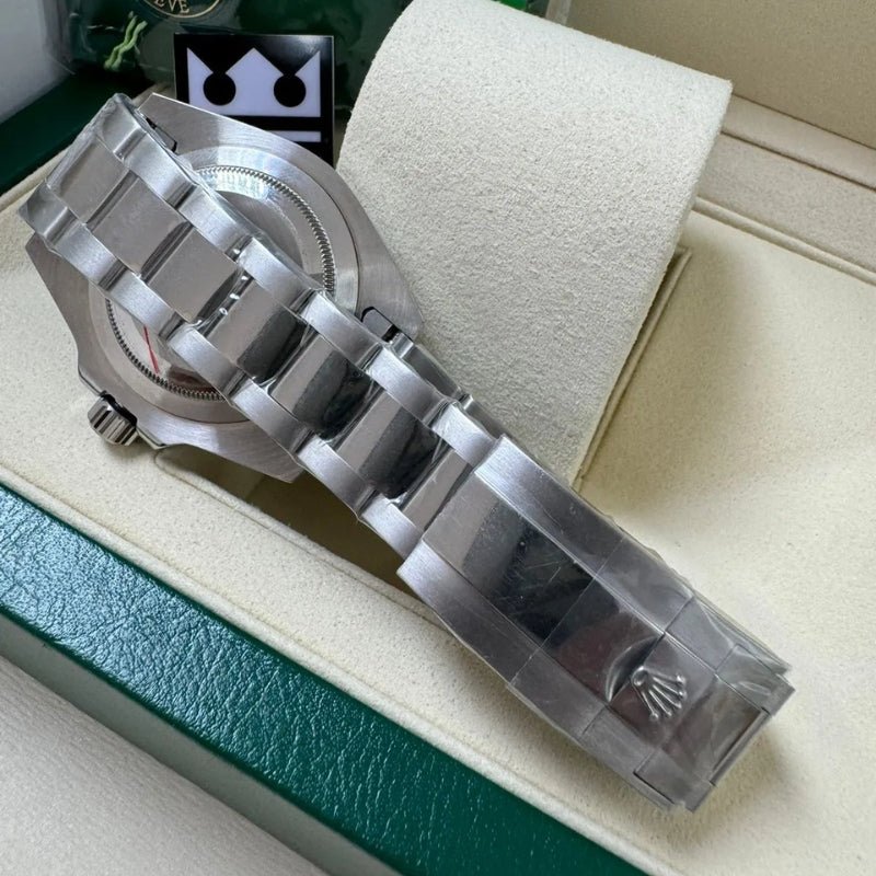 Rolex Submariner – Green Dial
